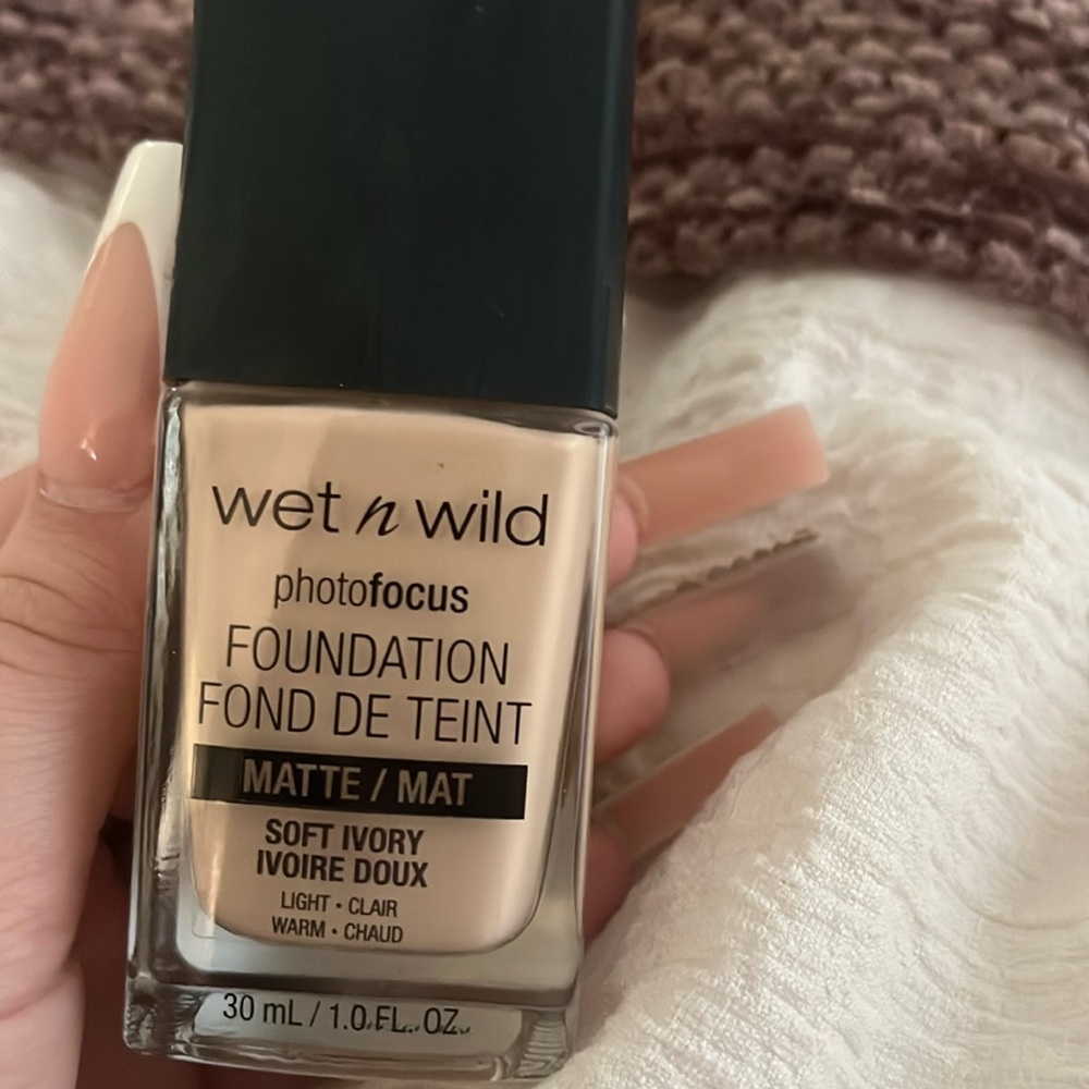 Wet n wild foundation shade 362C